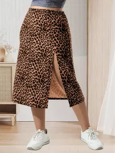 Plus Size Women's Leopard Print Midi Skirt, Side Slit Design, High Stretch Fabric, Comfortable Fashion Long Dress for Summer, Womenswear
