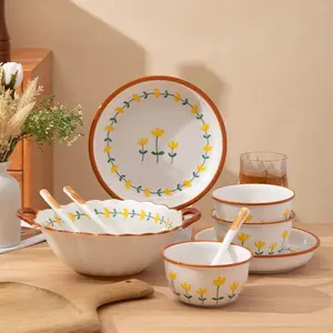 8-piece ceramic tableware set, Plates Bowls Sets, orange series, chrysanthemum pattern, fresh style, including bowls, spoons, plates, suitable for 2 people, can hold various foods, use microwave, dishwasher, etc