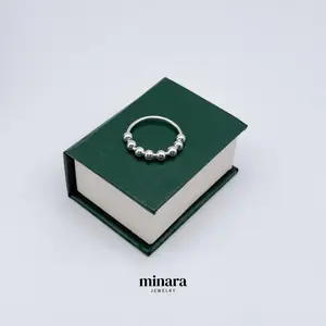950 Silver ANTIESTRES Ring with Rotating Balls - Elegant and Unique Design for Stress Relief