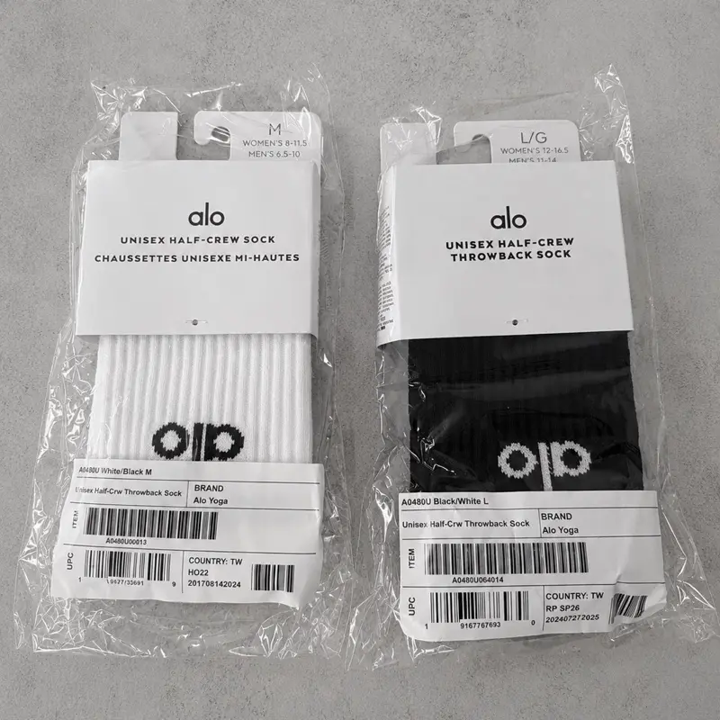 (2 PCS) Alo Unisex Half-Crew Throwback Sock Black/White
