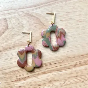 Tie Dye 60s Flower Earrings