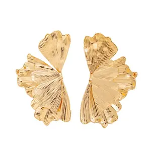 Vintage Gold Flower Leaf Statement Earrings for Women, 18K Gold Plated Textured Boho Dangle Earrings, French Ins Trendy Tarnish Resistant Vacation Party Fashion Jewelry