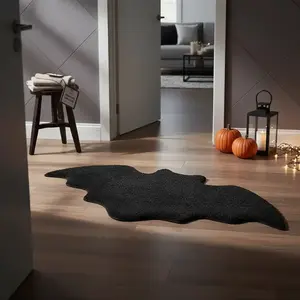 Halloween Bat Shaped Carpet, Unique Holiday Decorative Rug, Soft Washable Mat for Living Room Bedroom Kitchen Hallway Closet, Machine Washable Rugs