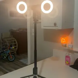 Product Review of New 6 in 1 Selfie Stick With Fill Light, 67" Phone Tripod & Wireless Remote Page Turner,Bluetooth Camera Video Recording Remote,Music Control, for iPhone ,iPad ,iOS,Android from k**s