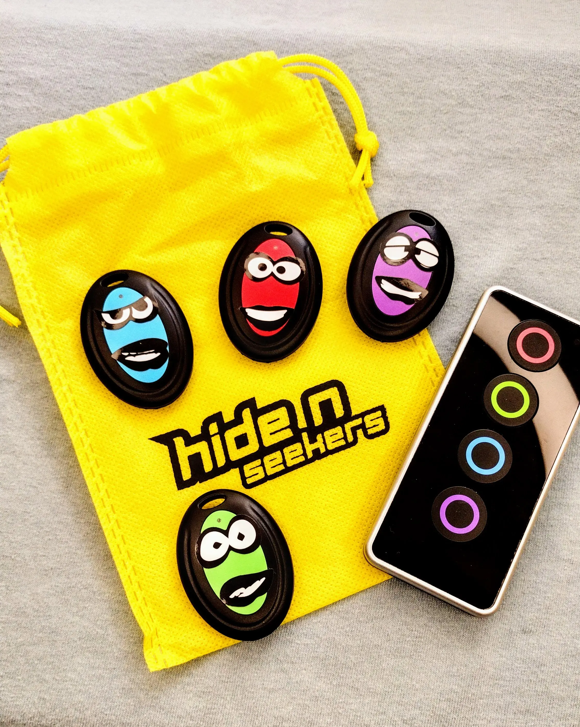 HideNSeekers Remote-Control Hide & Seek Game for All Ages, Indoor & Outdoor, Fun Family Activity Includes Remote 4 Receivers & Carry Bag