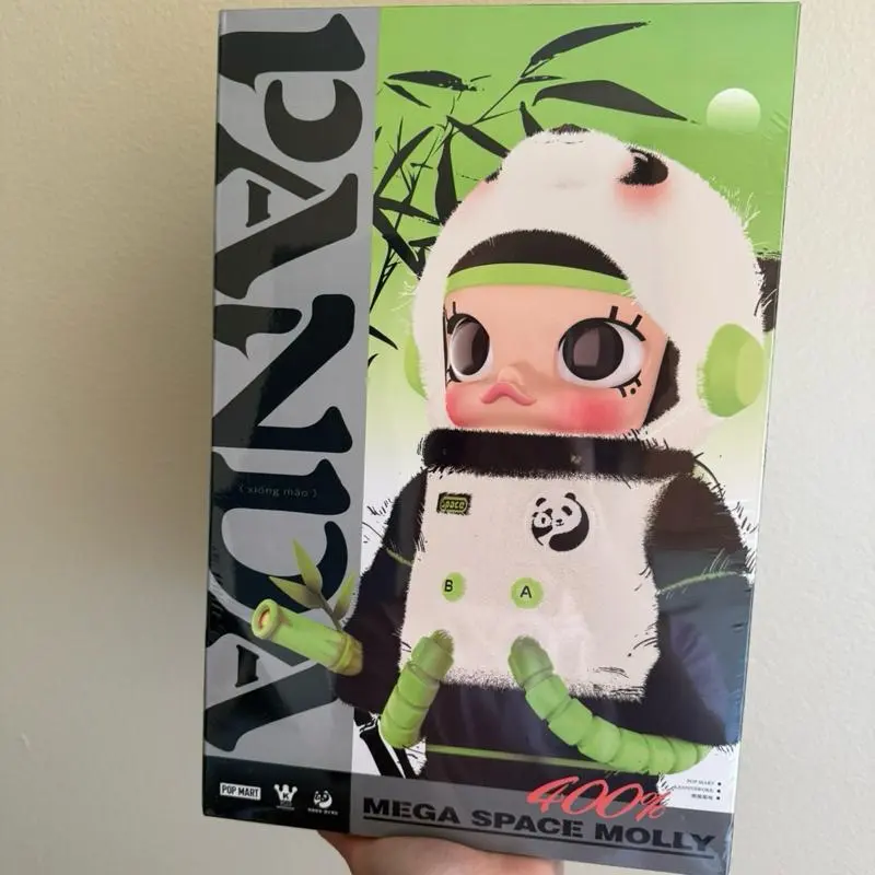 MEGA SPACE MOLLY PANDA 400% Collectible Toy - Authentic, Sealed, New act series