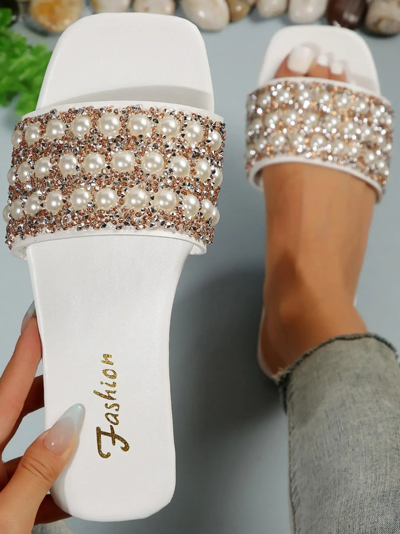 Women's Summer 2024 Elegant Faux Pearl Decor Slip on Slide Sandals, 1 Pair Trendy Square Toe Flat Sandals, Chic All-match Shoes for Summer Wear