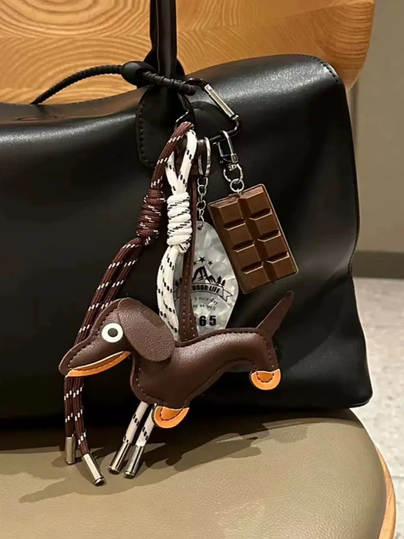 Cute Cartoon Sausage Dog Bag Charm, Versatile Couple Keychain Pendant, Adorable Accessory for Bags & Keys, Perfect Gift Idea, Charms For Bags