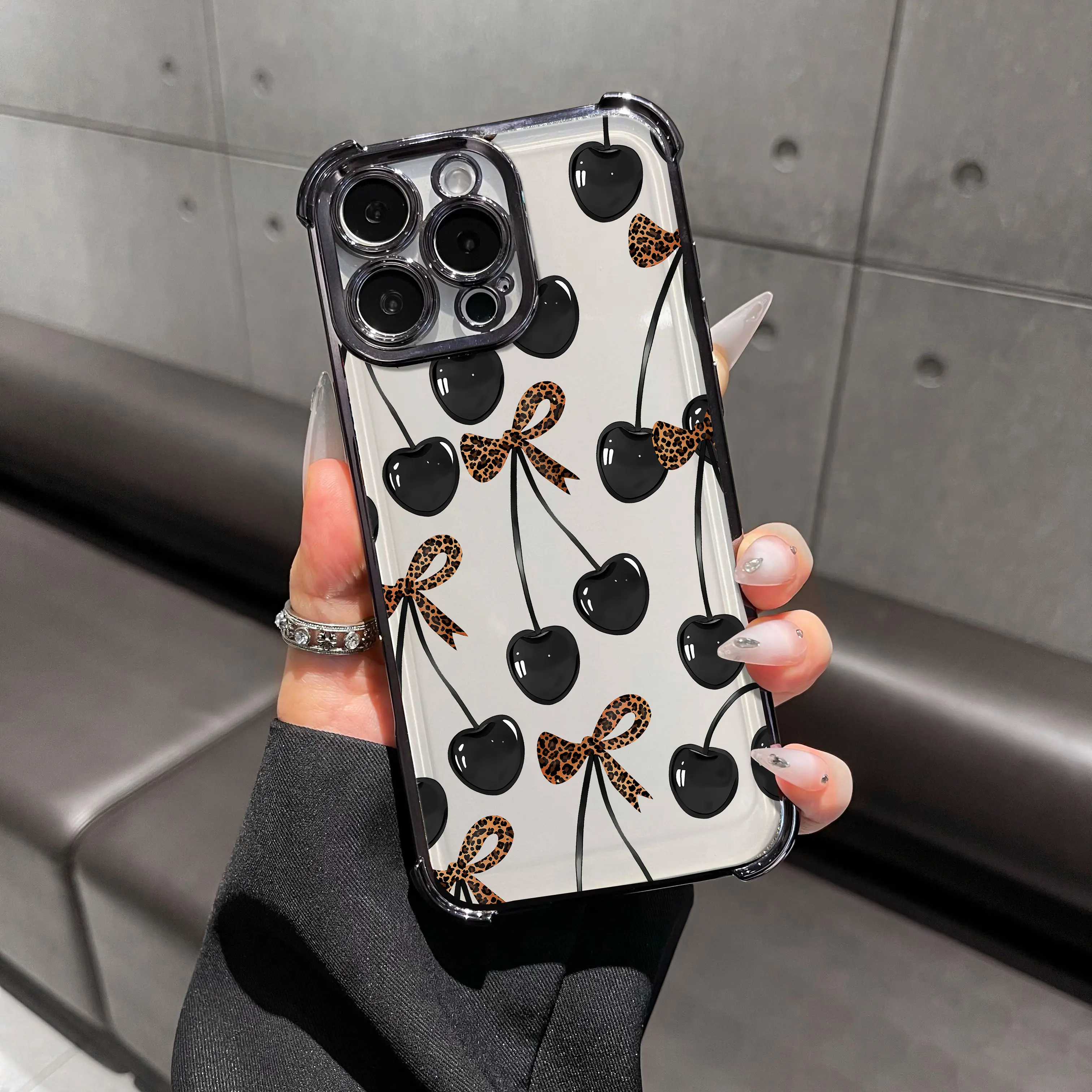 Black leopard-print cherries (black case)