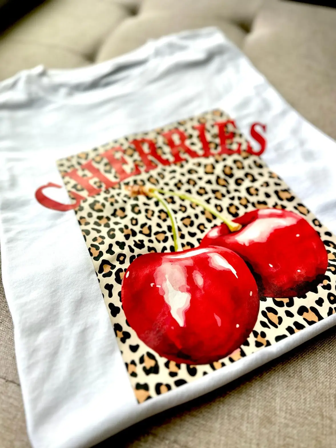 Viral Y2K Cherry Graphic T-Shirt – Oversized Leopard Print Tee