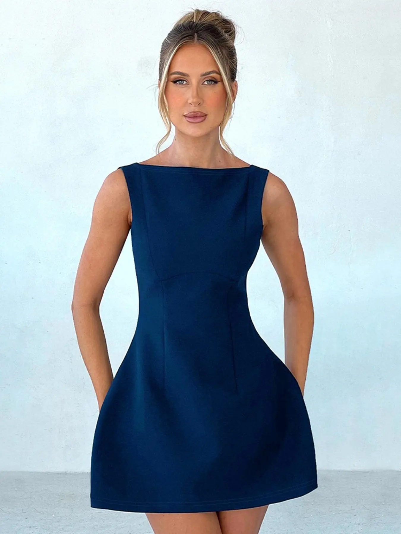 Women's Basic Solid Backless Boat Neck Tank A-line Dress, Street Fashion Casual Sleeveless Short Dress for Daily Outdoor Wear, Ladies Dress for Summer, Teacup Dress, Womenswear - TikTok Shop Women's Basic Solid Backless Boat Neck Tank A-line Dress, Street Fashion Casual Sleeveless Short Dress for Daily Outdoor Wear, Ladies Dress for Summer, Teacup Dress, Womenswear - TikTok Shop