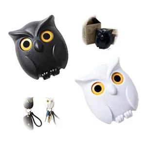 2pcs Magnetic Owl Key Holders – Cute Mini Wink Design in White & Black for Wall Hanging Decorations