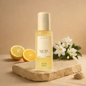 CCY Jade Silk Body Mist 120ml – Valentine’s Day Sweet Fruity Floral Gourmand Fragrance, Citrus Gardenia & Cedarwood, Candy-Like Scent, Alcohol-Free Skin-Friendly Mist for Soft Glam & Date Night
