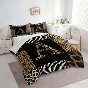 2/3Pcs Luxury Leopard Print Letter A-Z Comforter Set, Animal Print Quilt Bedding Set with Pillowcases, Modern Personalized Initial Bedding, Soft Microfiber Perfect Gift for Women Teens Bedroom Decor
