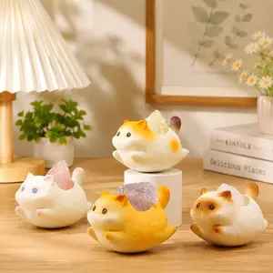 Crystal Diffuser Stone Cat Figurine - Resin Home Decor Handicraft for Living Room Table Decoration