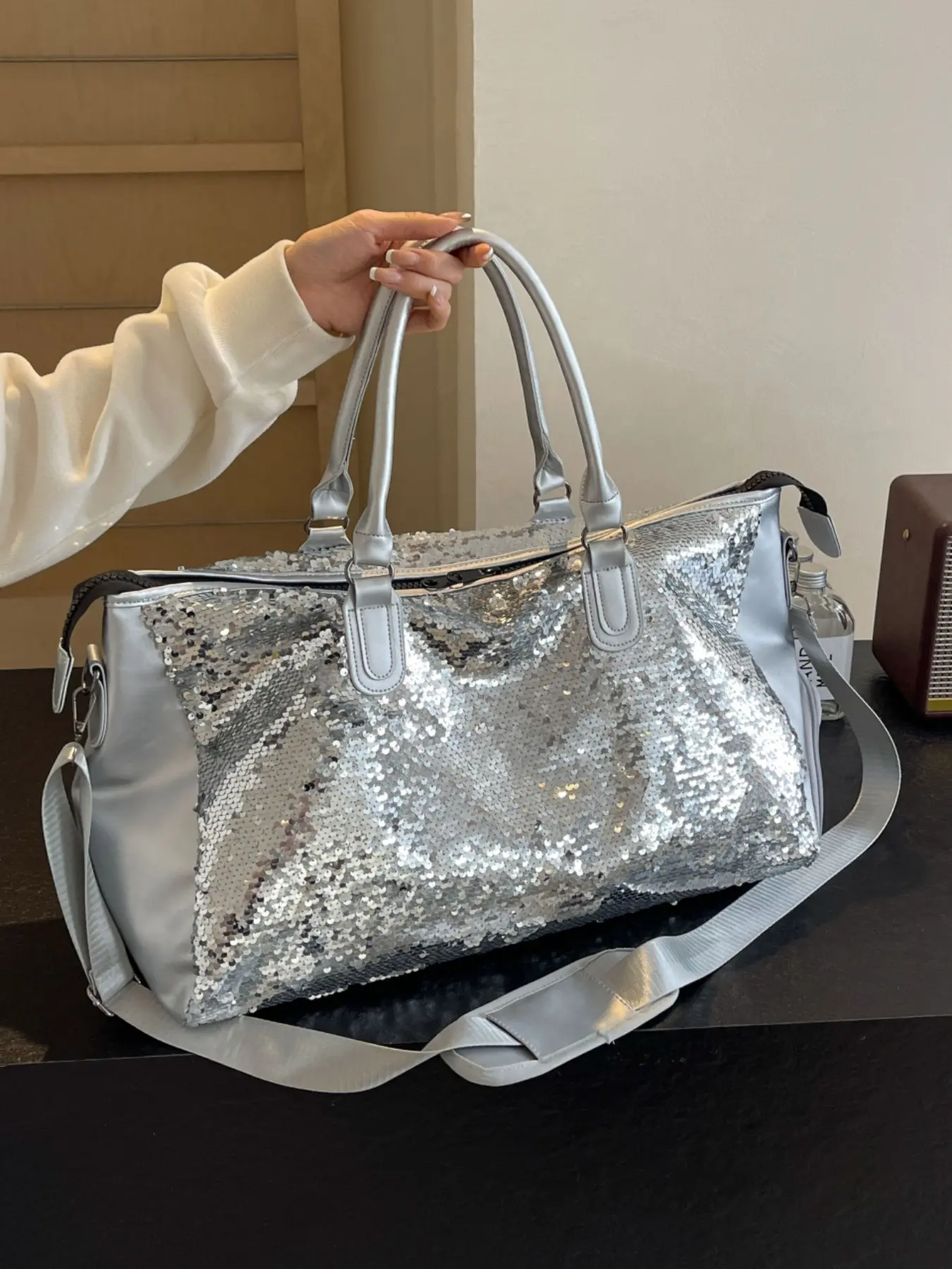 Fashion Sequins Travel Bag for Women, Large Capacity Shoulder Crossbody Luggage Bag, New Trendy Versatile Tote Gym Bag, Fashionable Bag, Multifunctional Bag