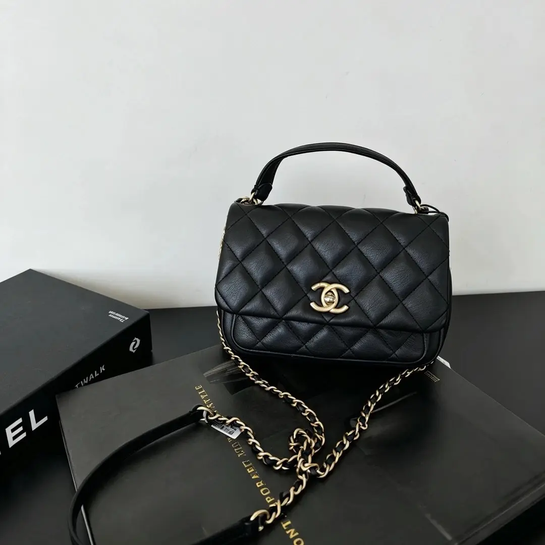 Pre-owned CHANEL Flap with Top Handle AS260718003