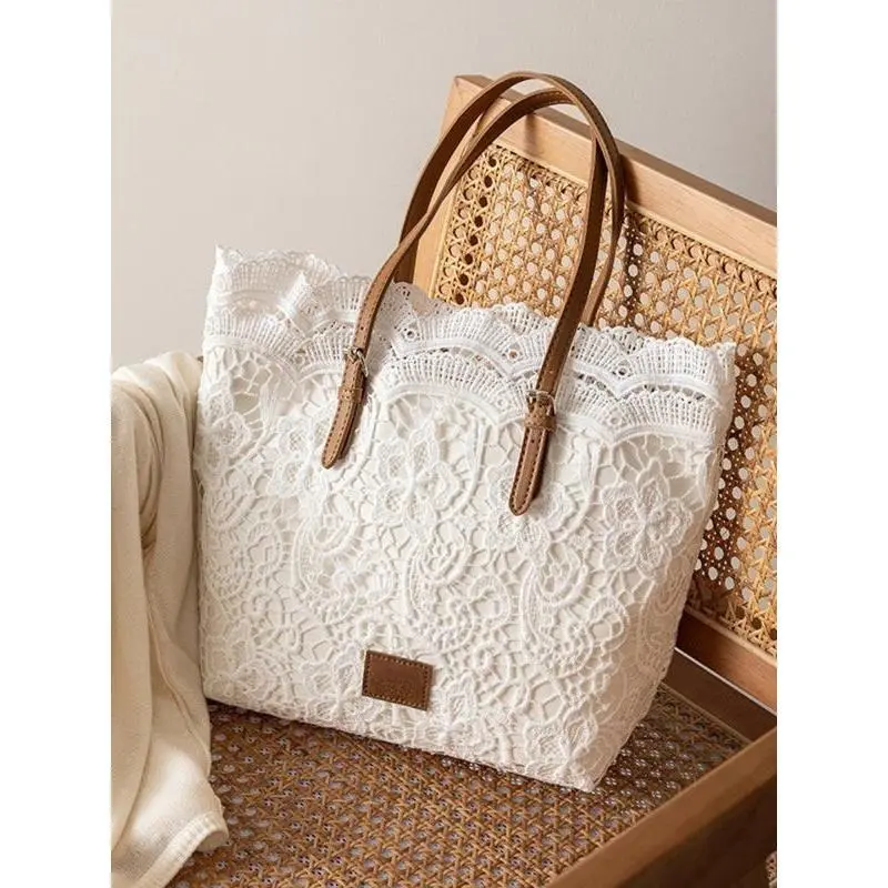 Women's Vintage Lace Kiss Lock Cute Shoulder Bag - Adjustable Strap Crossbody Purse, Lightweight Everyday Accessory, Ideal for Daily Use, Wedding, Crossbody Bags For Women, Purses For Women
