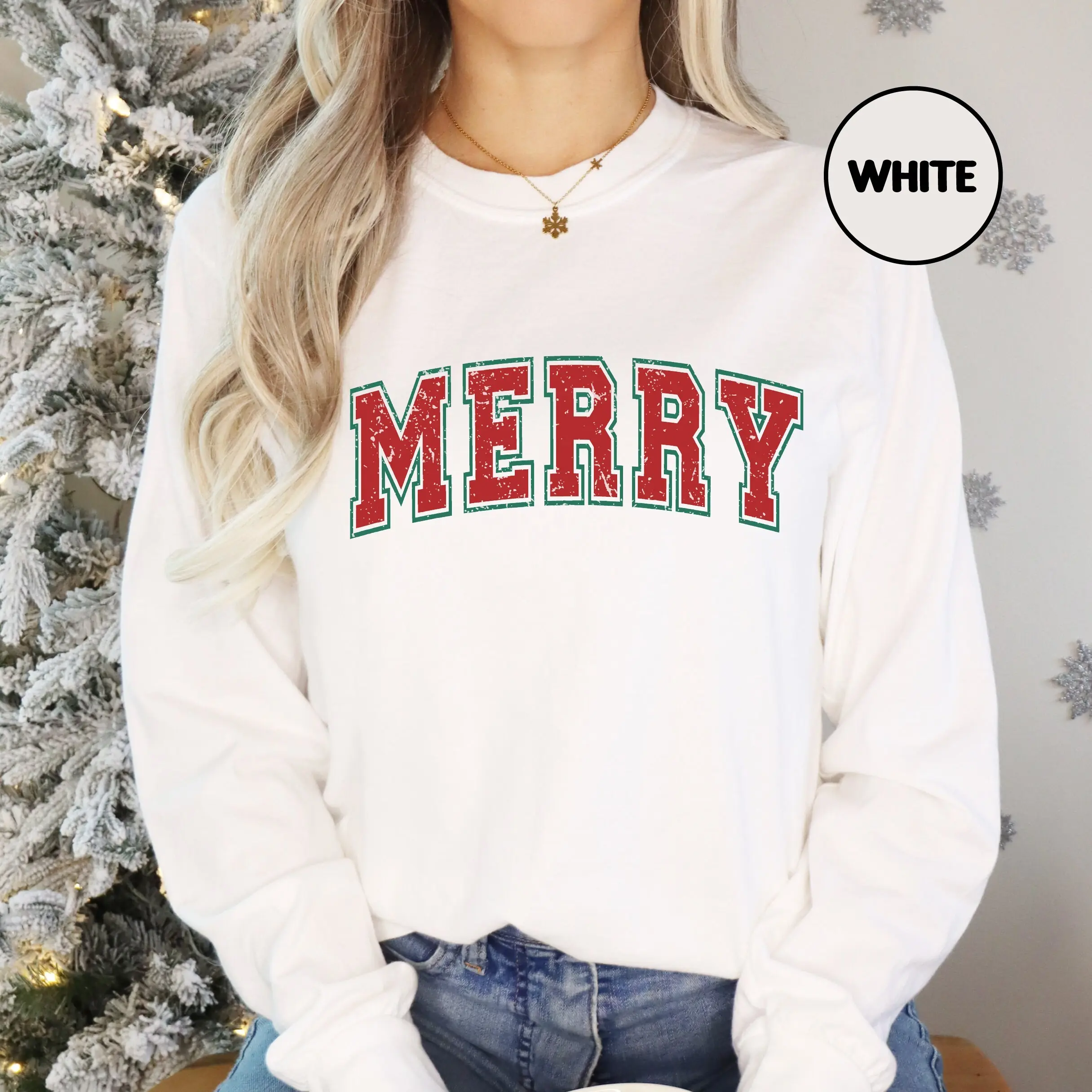 Merry Christmas Sweatshirt, Festive Christmas Crewneck Sweater, Holiday Gift for Women & Men, Cozy Winter Season Pullover, Aesthetic Xmas Party Outfit, Cute Holiday Season Apparel, Cute Christmas Gift for Family, Vintage Xmas Holiday Clothes