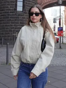 Women's Bomber Jacket Beige Plaid Cropped Nylon Jacket Zip Up Women's Long Sleeve Top High Stand Collar Drawstring Hem With Button Cuffs Loose Fit Summer Suit Layering Streetwear