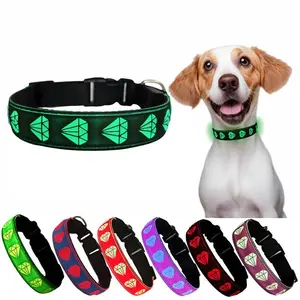 LED Light Up Dog Collar, 1 Count Adjustable Rechargeable Safety Light Glowing Dog Collar, Pet Supplies for Outdoor Walking Travel