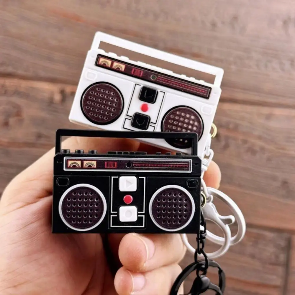 Retro Plastic Game Console Keychain with Recordable Sound Effect, Mini 6.1*4.3*2.1cm Charm with LR44 Button Battery - White, Black, Purple, Pink, Mini Fan, Mini Retro