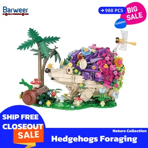 [BARWEER](SHIP FREE)Hedgehogs Foraging For Food Nature Collection 988PCS Closeout Sale Toys Bricks Gift