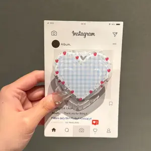 Blue Checkered Heart Phone Grip – Instagram Style with Red Heart Details, Perfect for Social Media Fans and Cute Accessory Enthusiasts