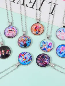 A circular necklace with a colored circular pendant made of time - honored gemstones from Kpop Demon Hunters. It is suitable for occasions such as daily wear, vacations and dating, and also makes a pleasantly surprising and delicate small gift.