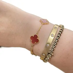5 Clover Motif Bracelet with Red Clover Charm and 18k gold  Chain Design