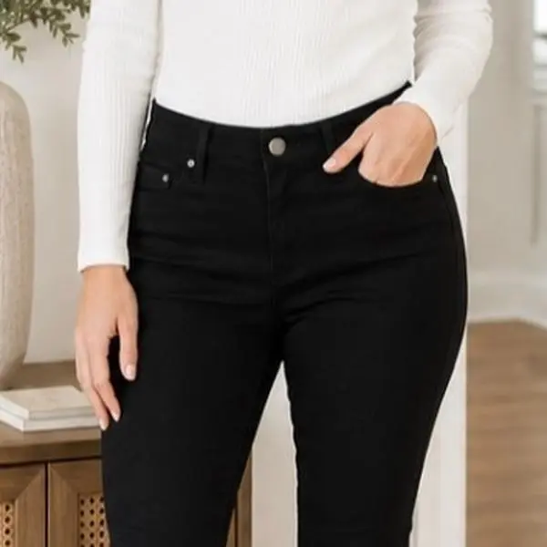 Tahari Women’s Black Stretch Skinny Pants Size 4 | New With Tags