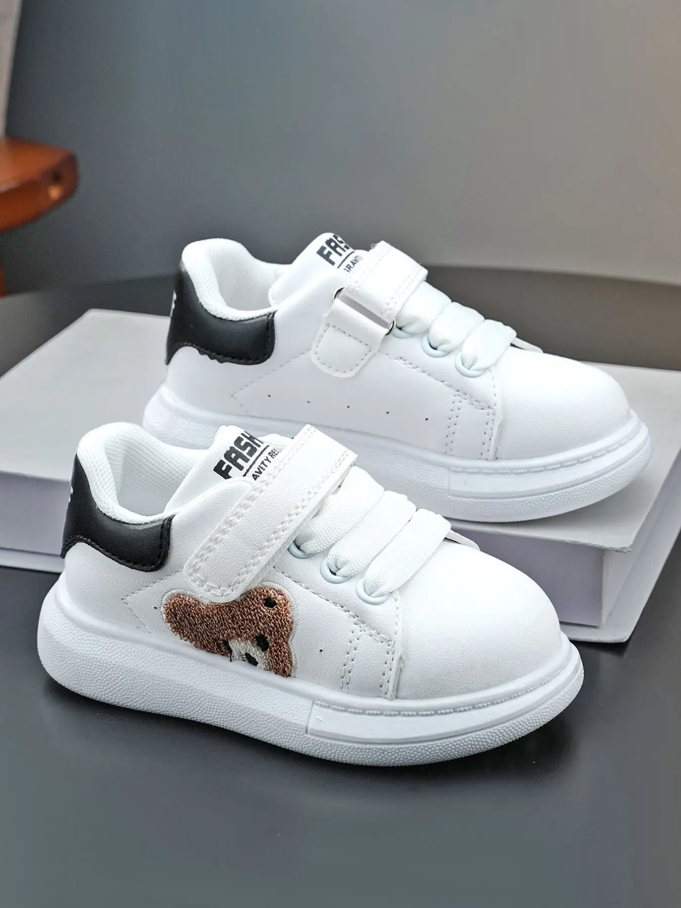 Cute Bear Sneakers with Buckle Closure, Soft Sole Comfortable Casual Shoes for Daily Wear, Stylish Kids Footwear, Casual Trendy Trainers, All Match Trainers