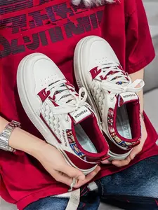 Men's Low-Top Sneakers Trainer Patchwork Lace-Up Comfortable Soft Sole Casual Youth Fashion Streetwear All Seasons