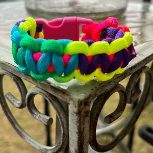 Paracord bracelet