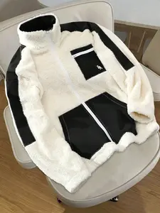 Plush cream and black fleece jacket 🔥 Retro color-block street style! Soft lambswool fabric with LA logo details—comfortable, stylish, a perfect choice for winter outfits 2026 ✨ Get ahead and grab this Y2K-style classic piece