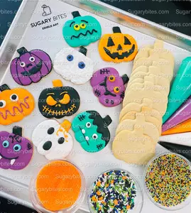 Halloween Cookie Decorating Kit, DIY Cookie Kit, (Large Cookies) ***INCLUDES 24 ITEMS*** With 4 Icing Bags & 3 Deluxe Sprinkle!