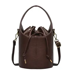 FAURALA Chic Vegan Leather Bucket Bag for Women with Drawstring Top, Y2K Retro Shoulder Bag & Modern Handbag, Versatile Drawstring Bag with Adjustable Strap for Daily Use or Stylish Crossbody Bag Casual Day-to-night Purse