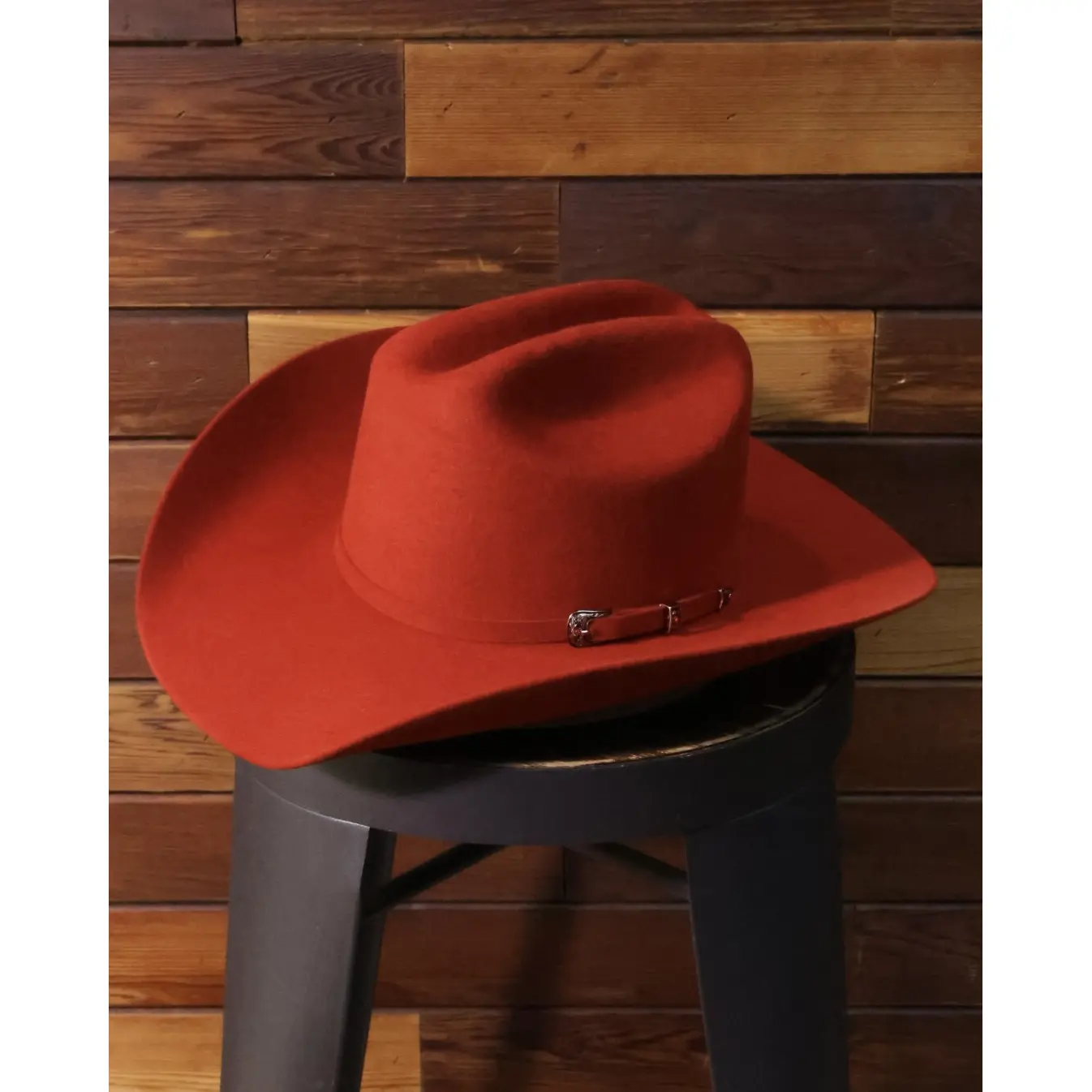 LR: Red Felt 4X Hat (Pre-Shaped Cattleman Crown)