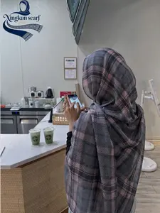 1PC  Classic British Plaid Style Balinese Hijab Sacrf, Elegant Printed Headscarf for Women, Muslim Fashion Daily wear, Breathable Beach Long Shawl