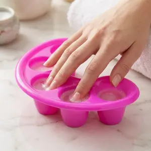 Reusable Gel Soak Off Tray with 5 Finger Slots, Leak-Proof Sealed Edge & Anti-Slip Base. Fast Dissolving, Easy Clean Arc Design, Food Grade PP Material. Portable Nail Care Container for Manicure & Hand Spa.