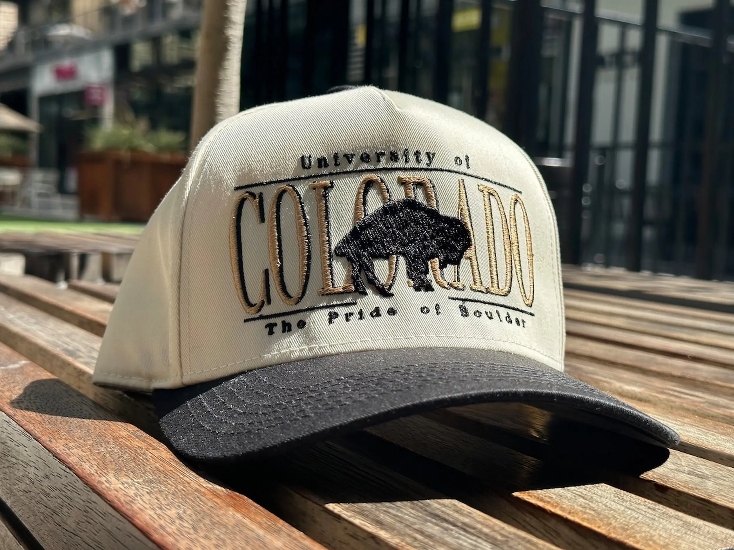 Retro Colorado Trucker Hat, Embroidered US State Style Snapback Hat, Unisex Baseball Cap, Perfect Gift for Boyfriend and Girlfriend