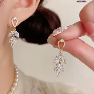 Zircon Leaf Tassel Earrings for Women, Sparkling Crystal Leaf Dangle Earrings, Elegant Dainty Fashion Jewelry for Daily Wear, Party, Wedding, Date Night and Gift