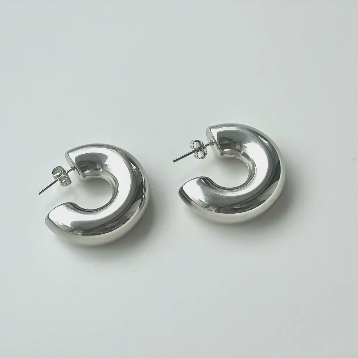Charming Earrings - Perfect Accessory for Any Occasion