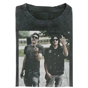 The Walking Dead Middle Finger Meme Graphic Tee, Negan Daryl Dixon Funny Parody T-Shirt, Unisex Cringe Retro Streetwear Shirt, Menswear Womenswear, Gift for Men, Gift for Women, Crew Neck T-shirt, Trending T