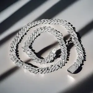 Cuban chain-MEN'S hip hop thick necklace with 100,000 rhinestones unisex design and high-quality finish Man-made Moissanite cucan link diamond  pendant