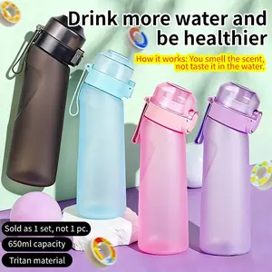 650ml Up Sports Water Bottle Set, made of high-quality Tritan material. Portable and large-capacity with a straw lid, suitable for running, cycling, camping and traveling.