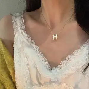 H letter collarbone necklace for women, trendy 2026 new model, niche design accessory, fashionable and unique internet celebrity collarbone chain