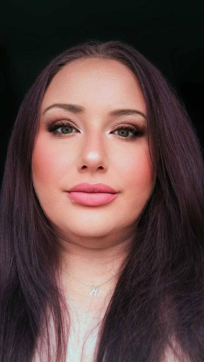 Item: 25 Light Neutral - light with neutral undertones