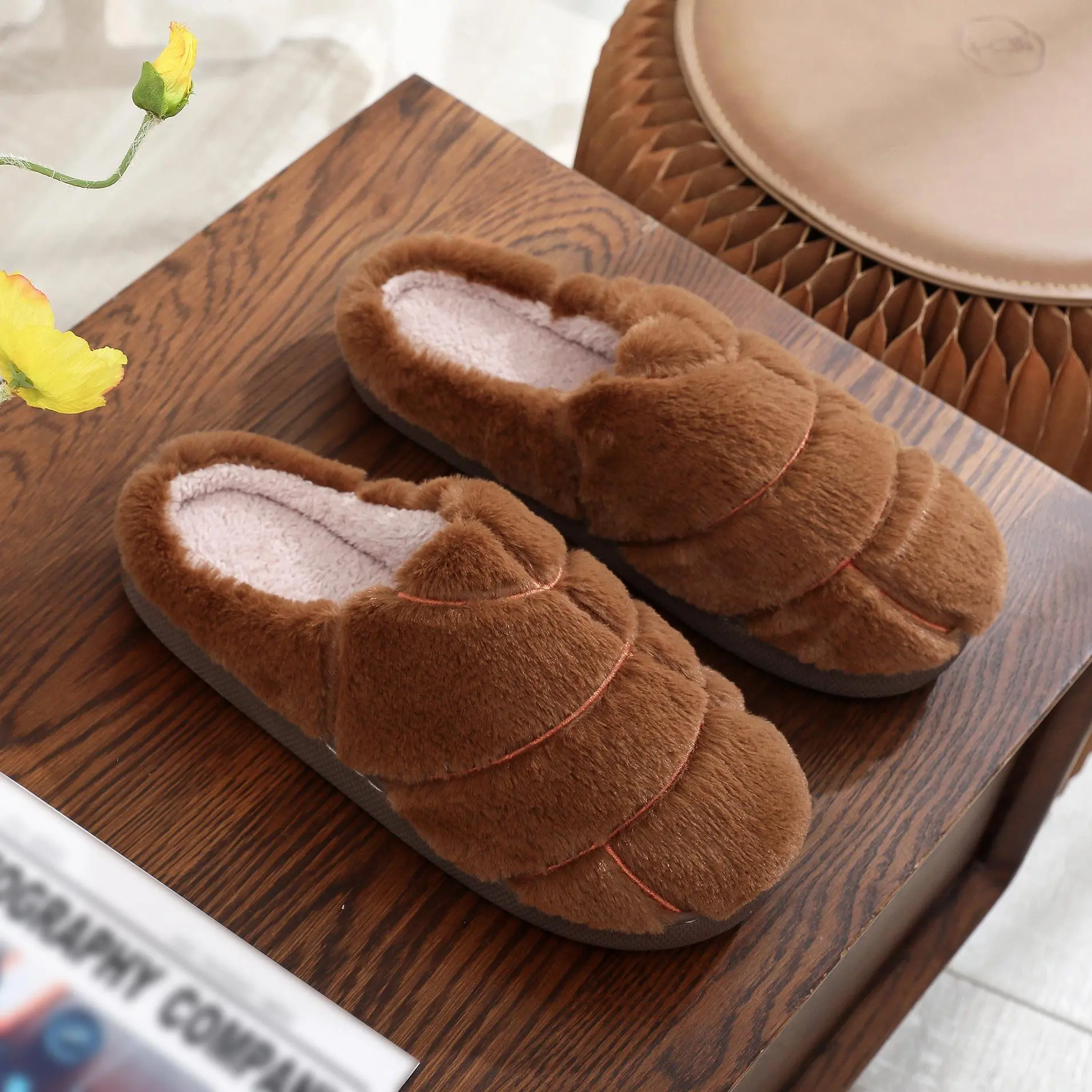 Women's Cotton Plush Thick-Soled Flipflop Slippers - Warm, Soft Indoor-Outdoor Slide Shoes for Postpartum Recovery Footwear