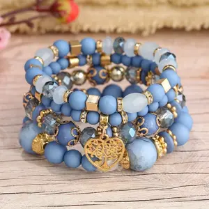4pcs Set Bohemian Multi Layer Mixed Crystal Beaded Heart Pendant Bracelet for Women Ethnic Style Crystal Heart Charm Stackable for Daily Date Holiday Versatile